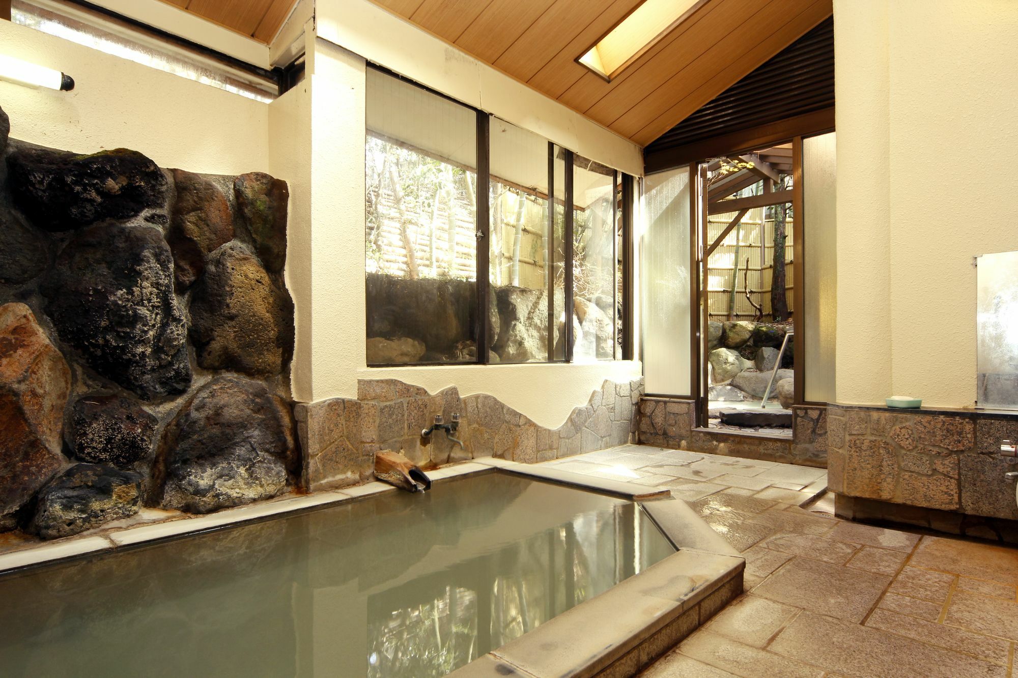 Mitake Hotel Hakone Bagian luar foto